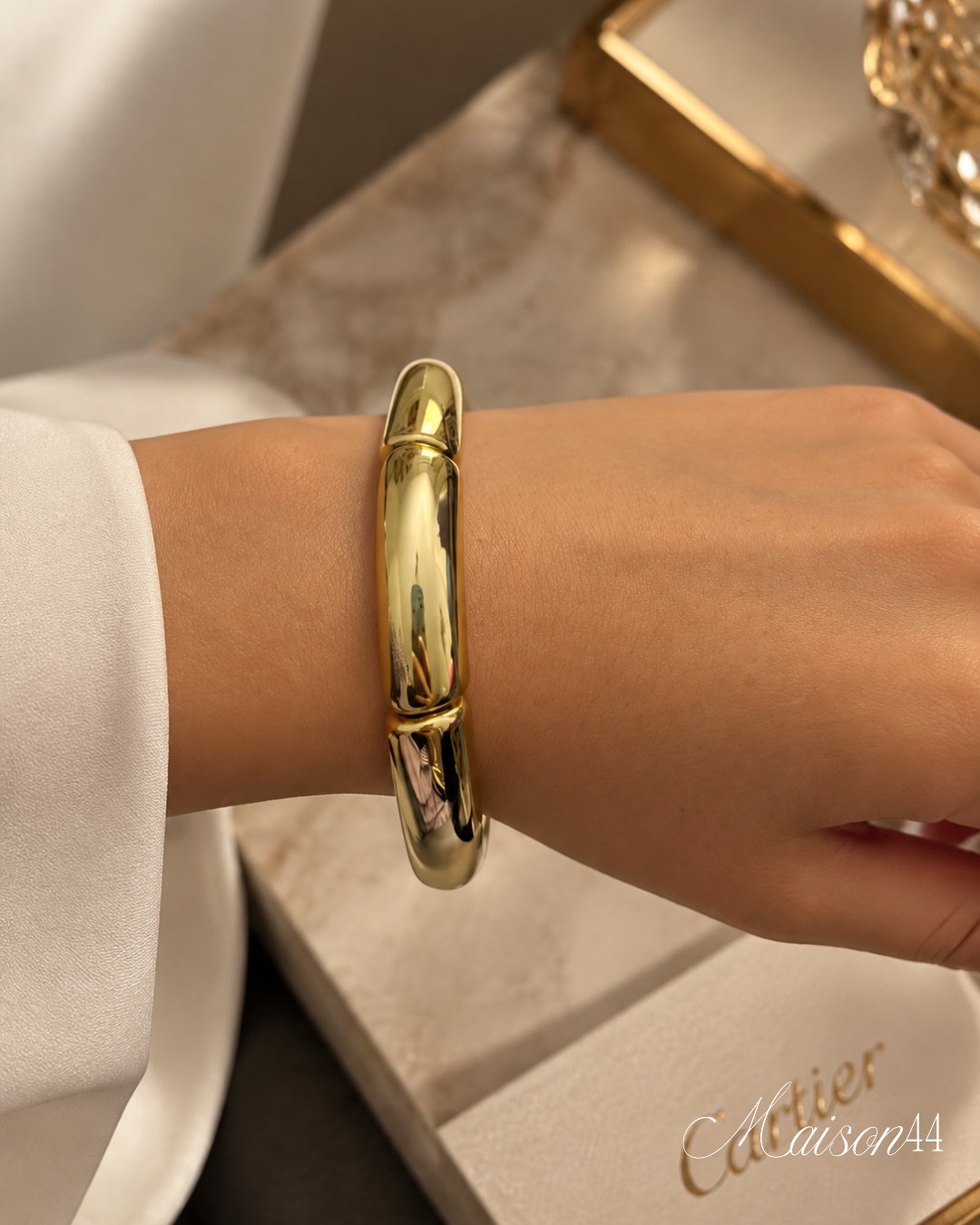 Gold Polished Tube Bangle