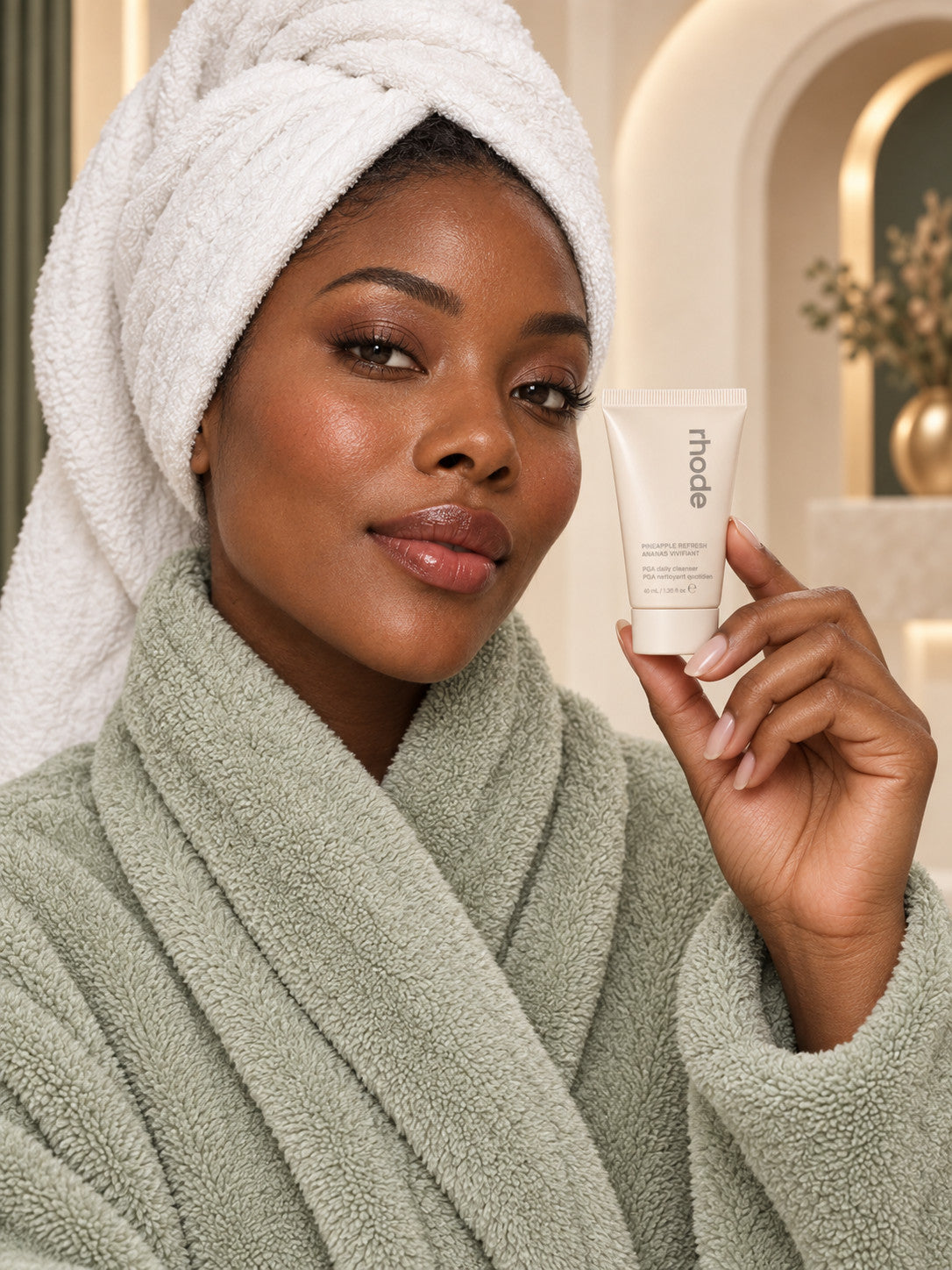 Rhode Pineapple Refresh Daily Cleanser